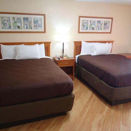 Budget Inn Лоутън Екстериор снимка
