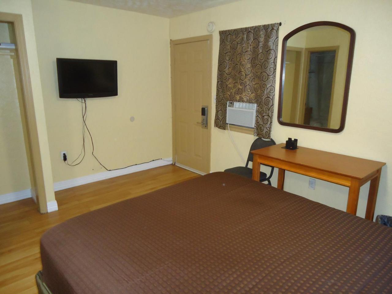 Budget Inn Лоутън Екстериор снимка