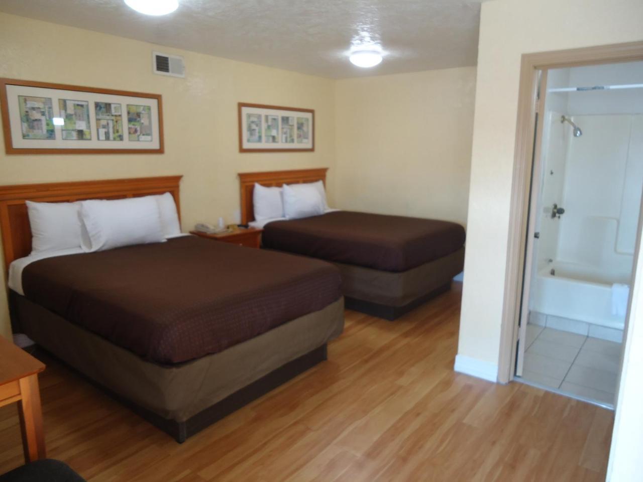 Budget Inn Лоутън Екстериор снимка
